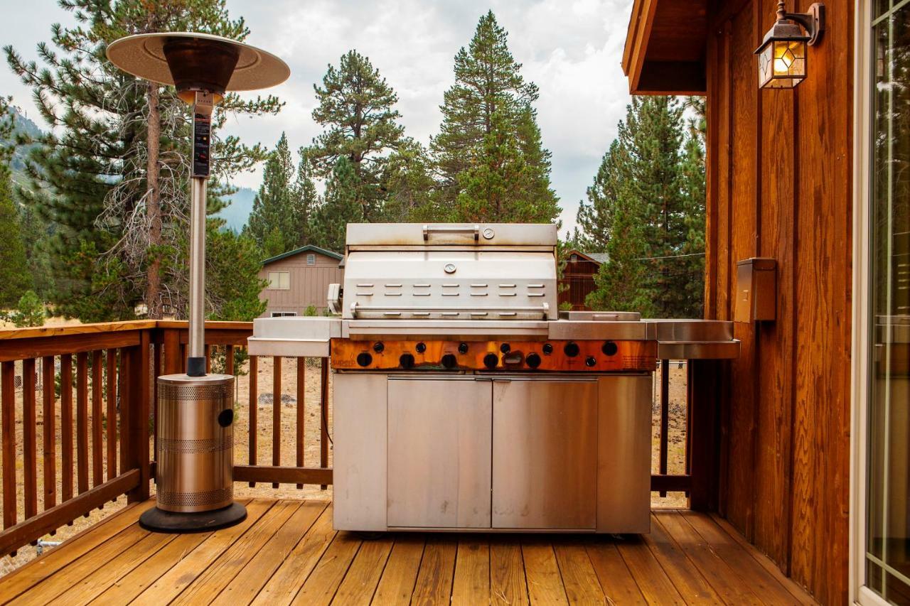 5-Star Luxury Tahoe Cabin! Great Location! Pool Table!Darts! Poker! Ping Pong! Games! サウス・レイクタホ エクステリア 写真